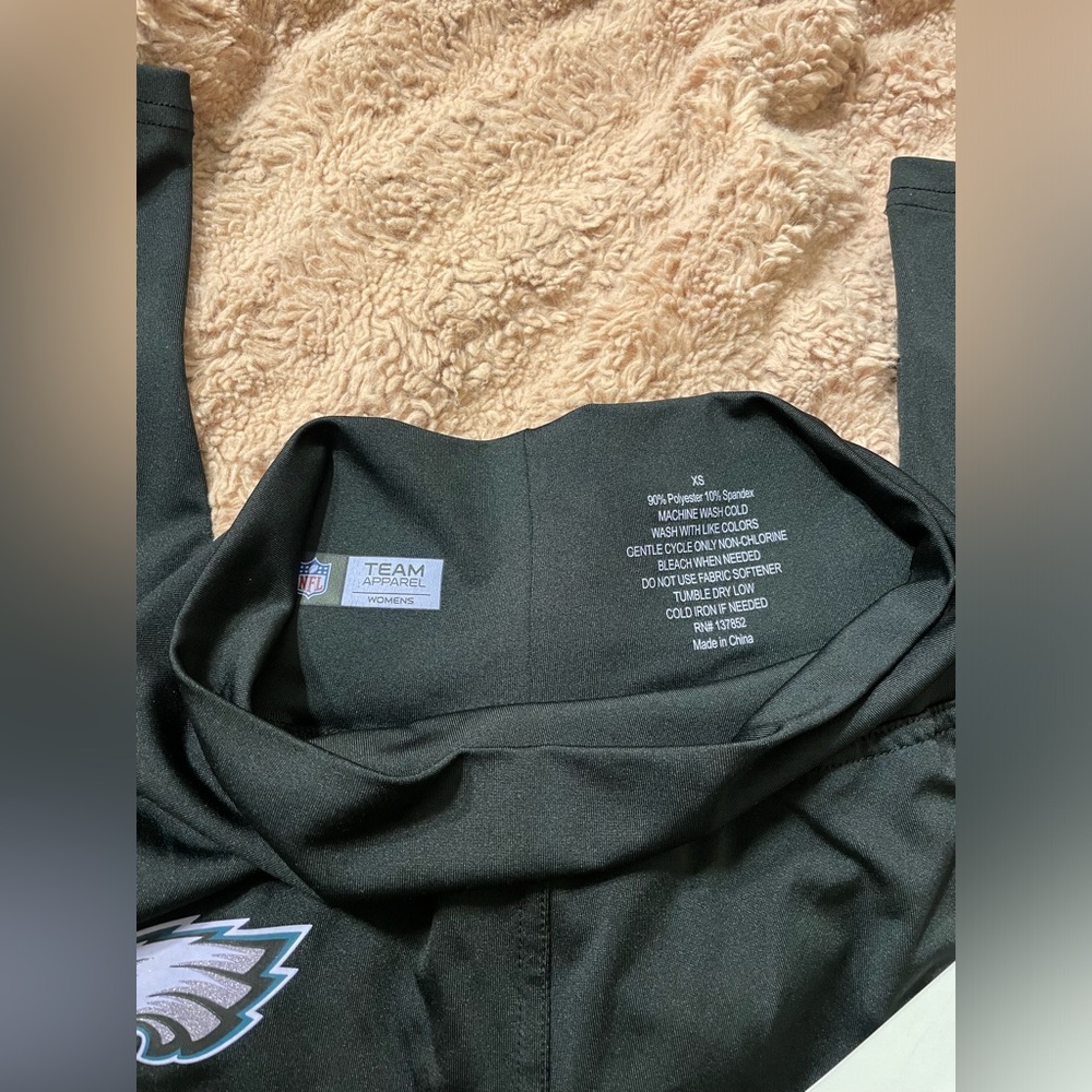 NWT NFL Eagles Football Black Athletic Leggings - Picture 4 of 4